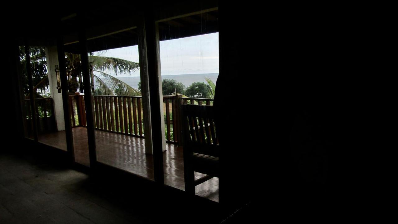 Dikaloha Surfschool And Stay Airsatang Exterior photo