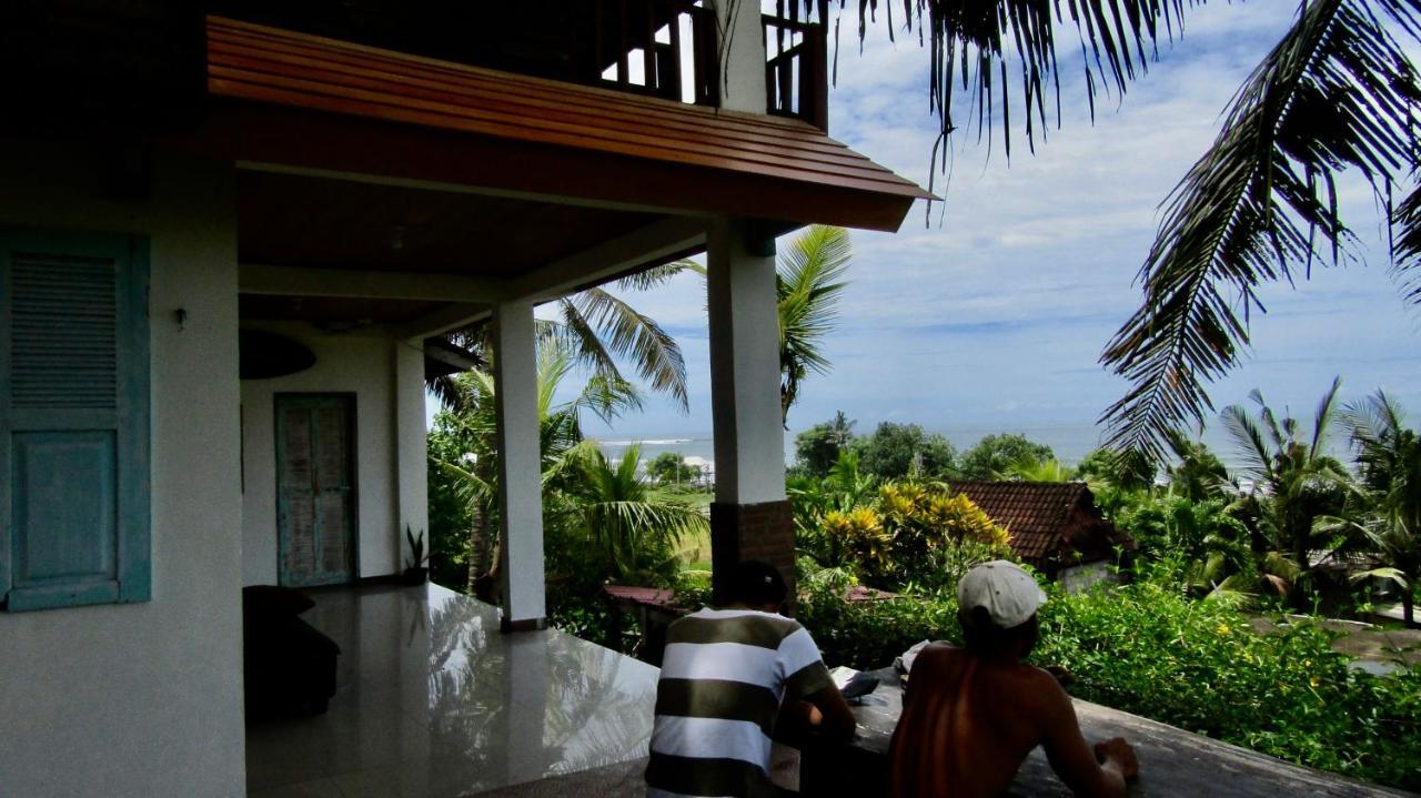 Dikaloha Surfschool And Stay Airsatang Exterior photo